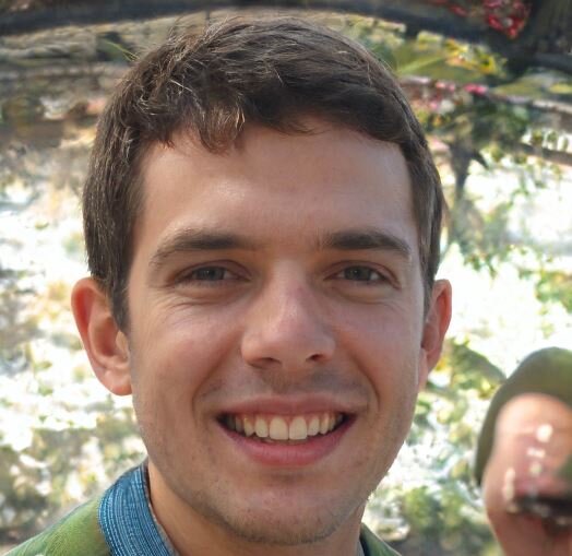 H&eacute;ctor C&aacute;ceres